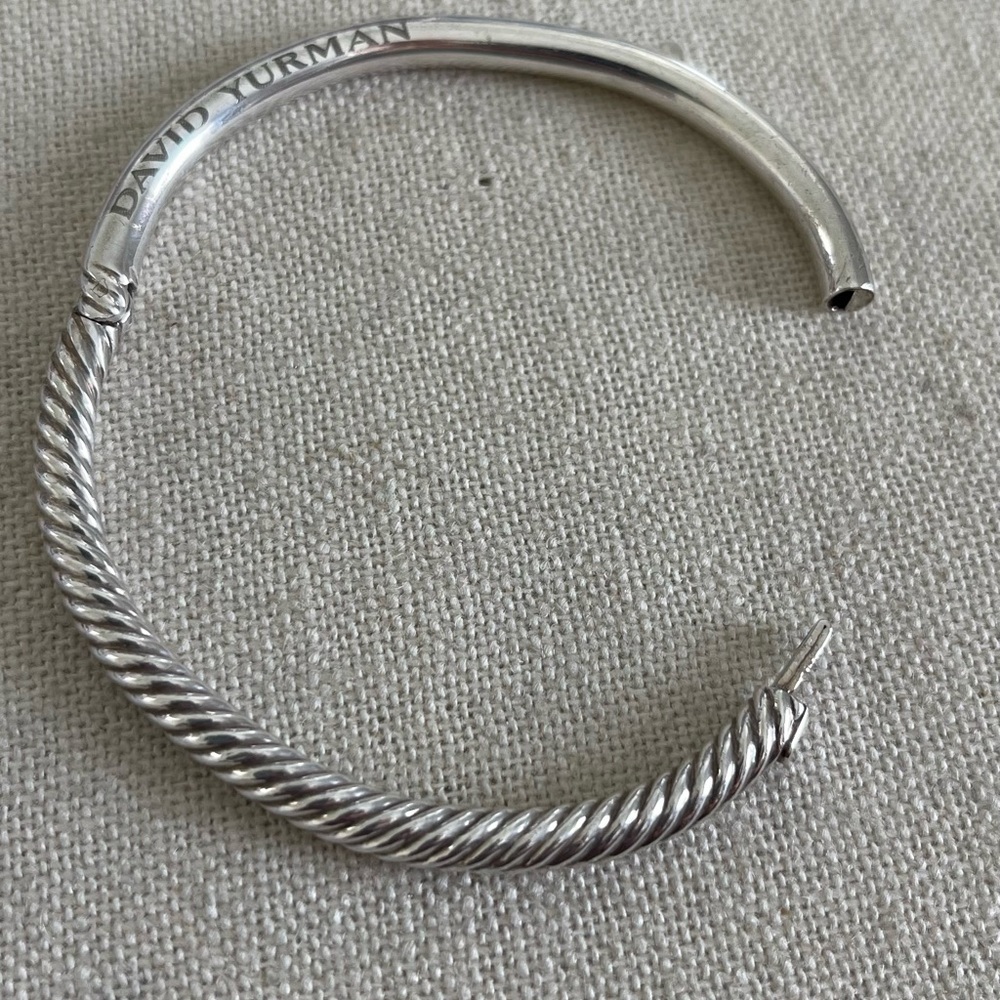 David Yurman Silver Twisted Bangle Bracelet with Hinged Clasp - Picture 11 of 15